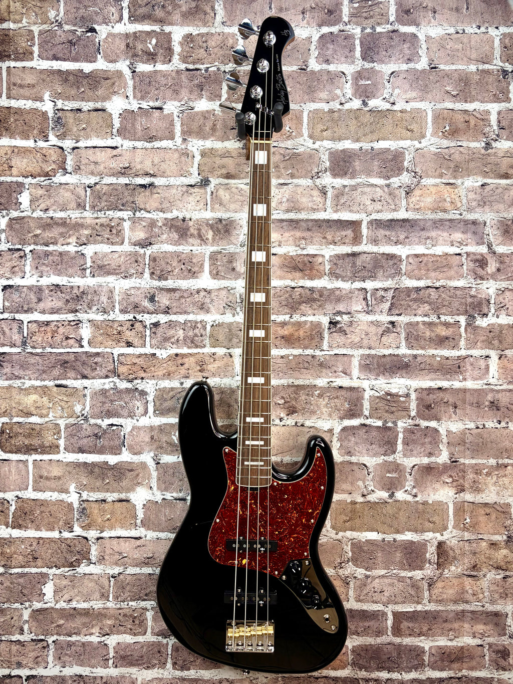 Harley Benton JB-75 4-String Bass Roasted Maple Neck
