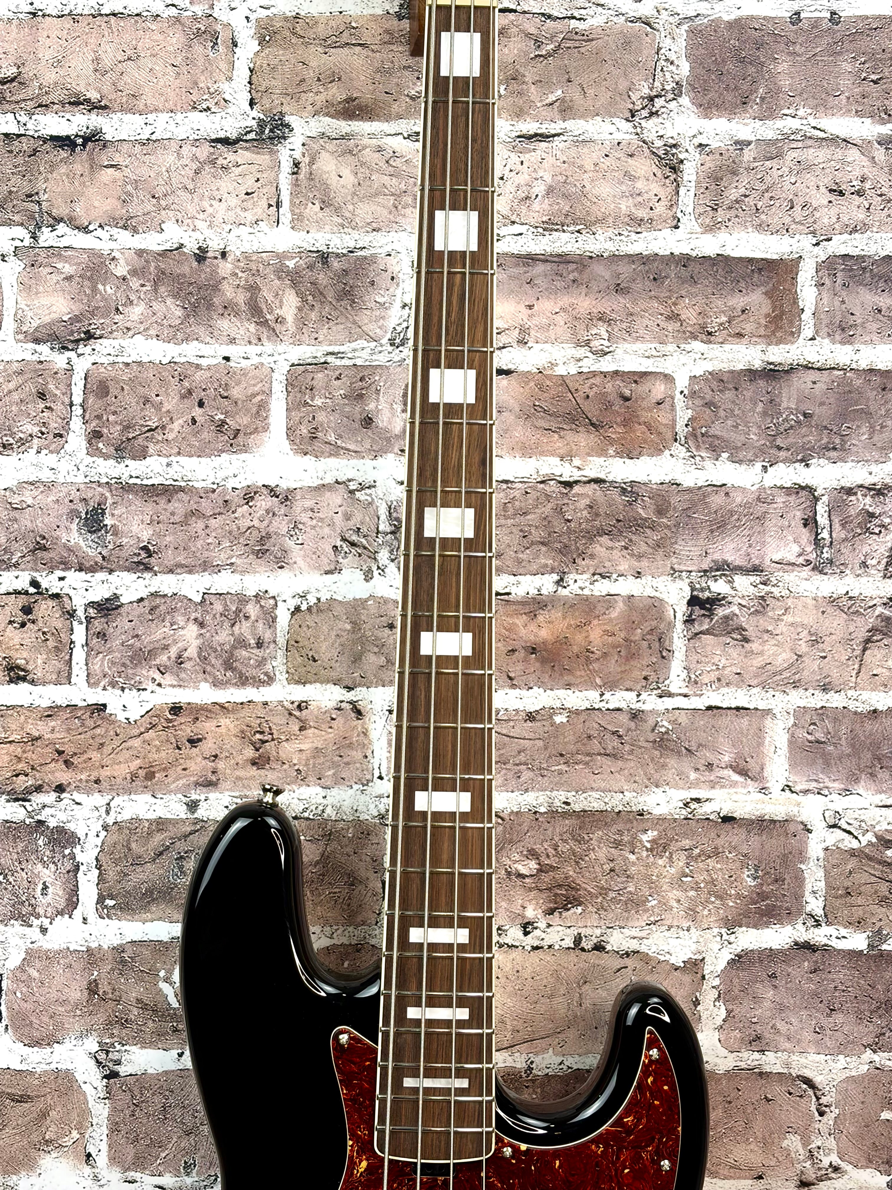 Harley Benton JB-75 4-String Bass Roasted Maple Neck