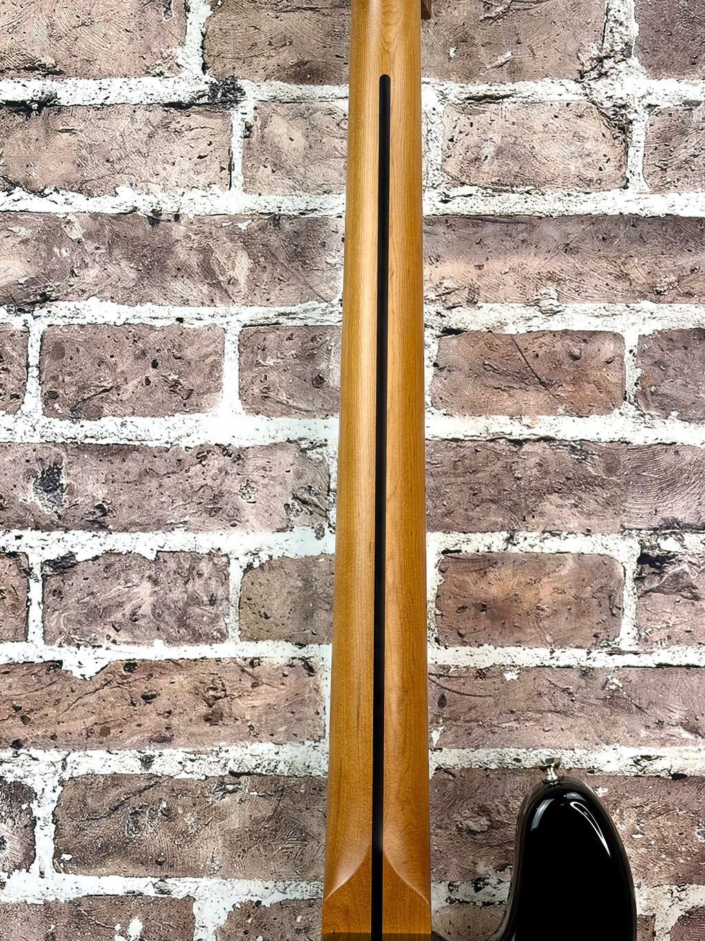Harley Benton JB-75 4-String Bass Roasted Maple Neck
