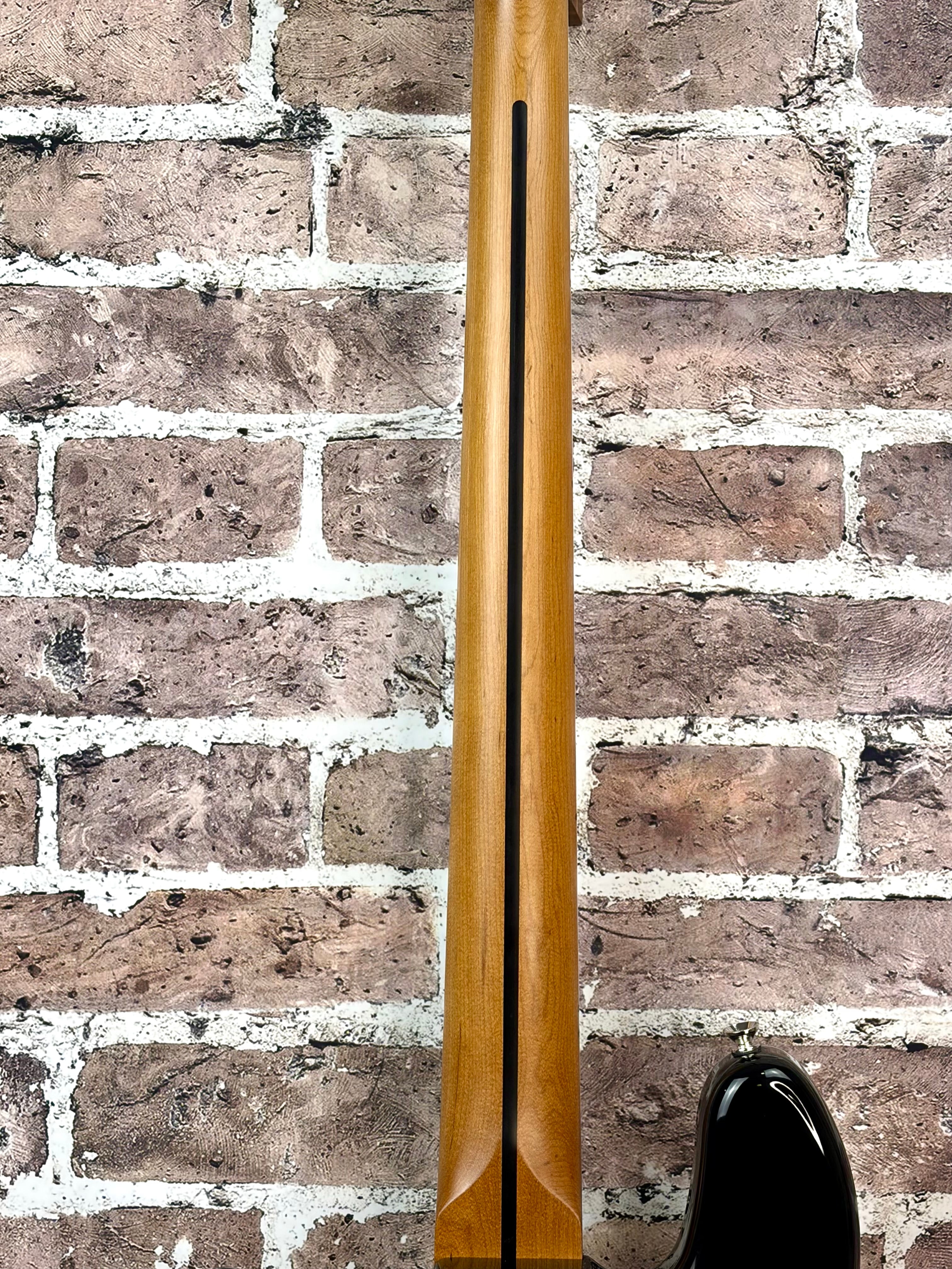 Harley Benton JB-75 4-String Bass Roasted Maple Neck