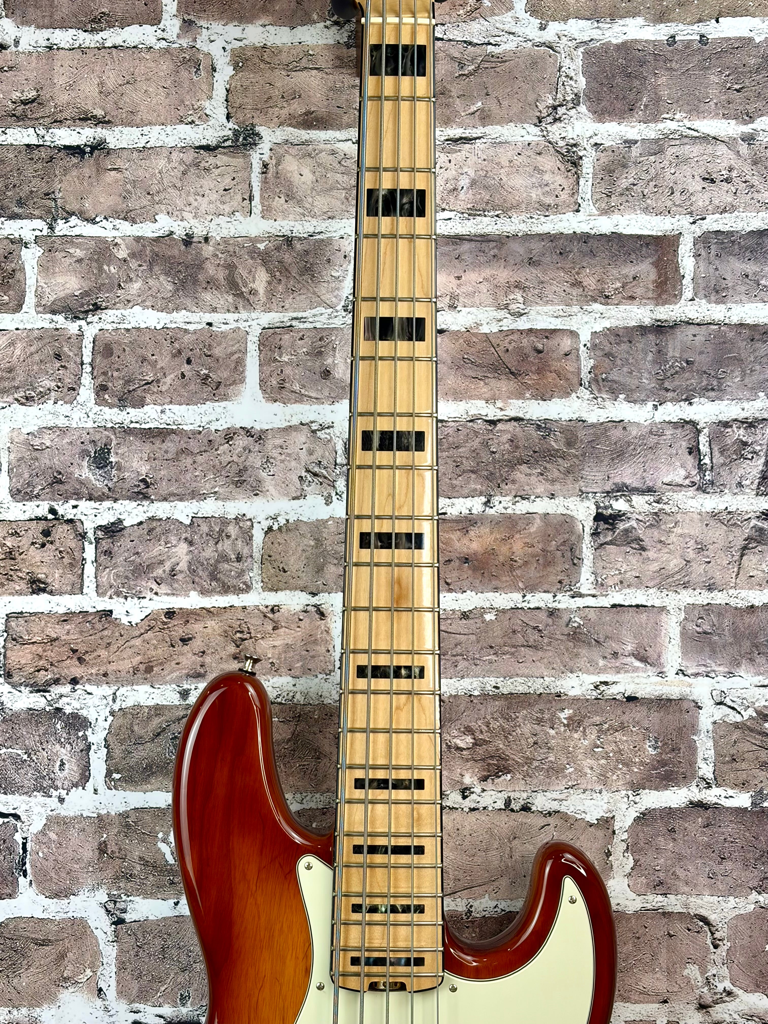 Fender American Elite Jazz Bass V