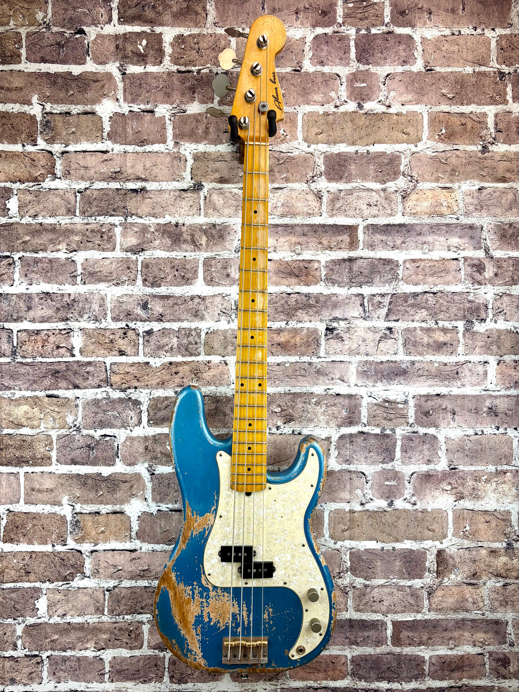 Alnus Handmade Heavy Relic Precision Bass